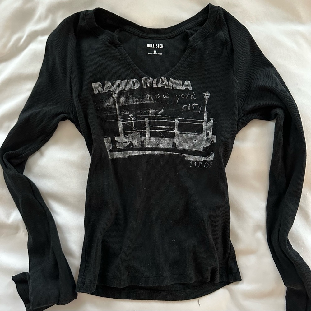 Hollister Black Graphic Long Sleeve Tee